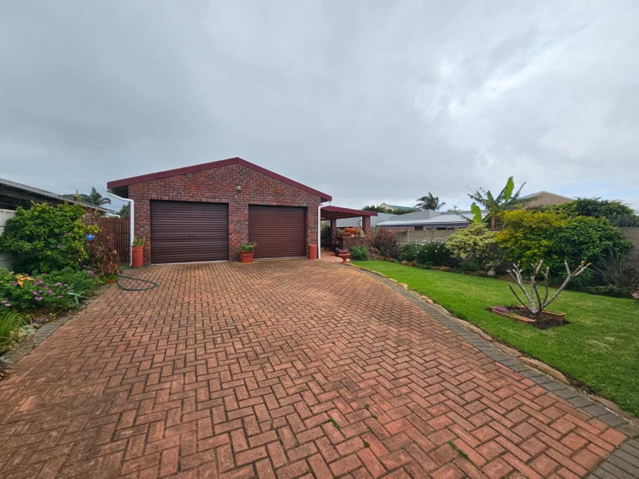 3 Bedroom Property for Sale in Jeffreys Bay Central Eastern Cape